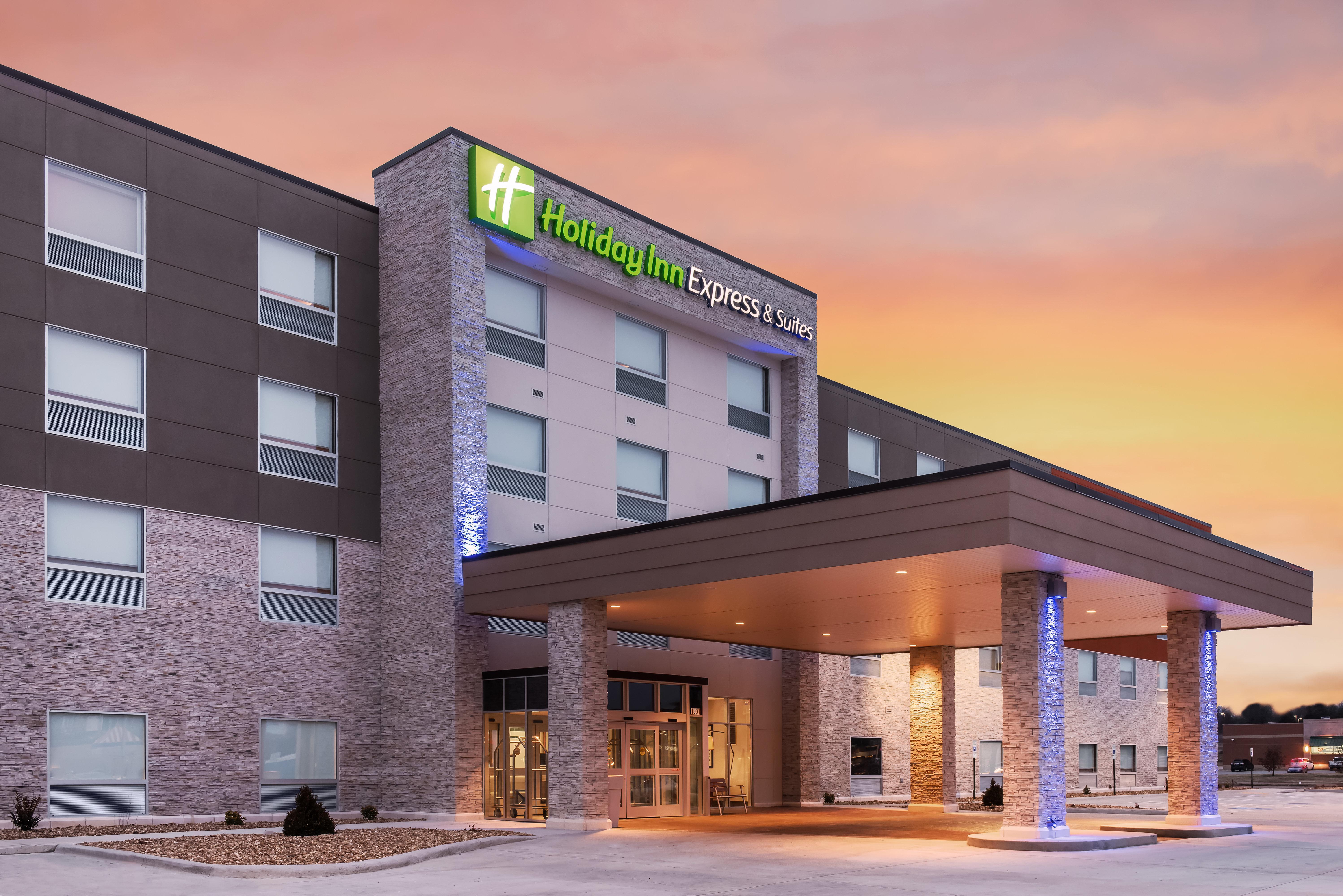 Holiday Inn Express & Suites West Plains Southwest By Ihg Exterior foto