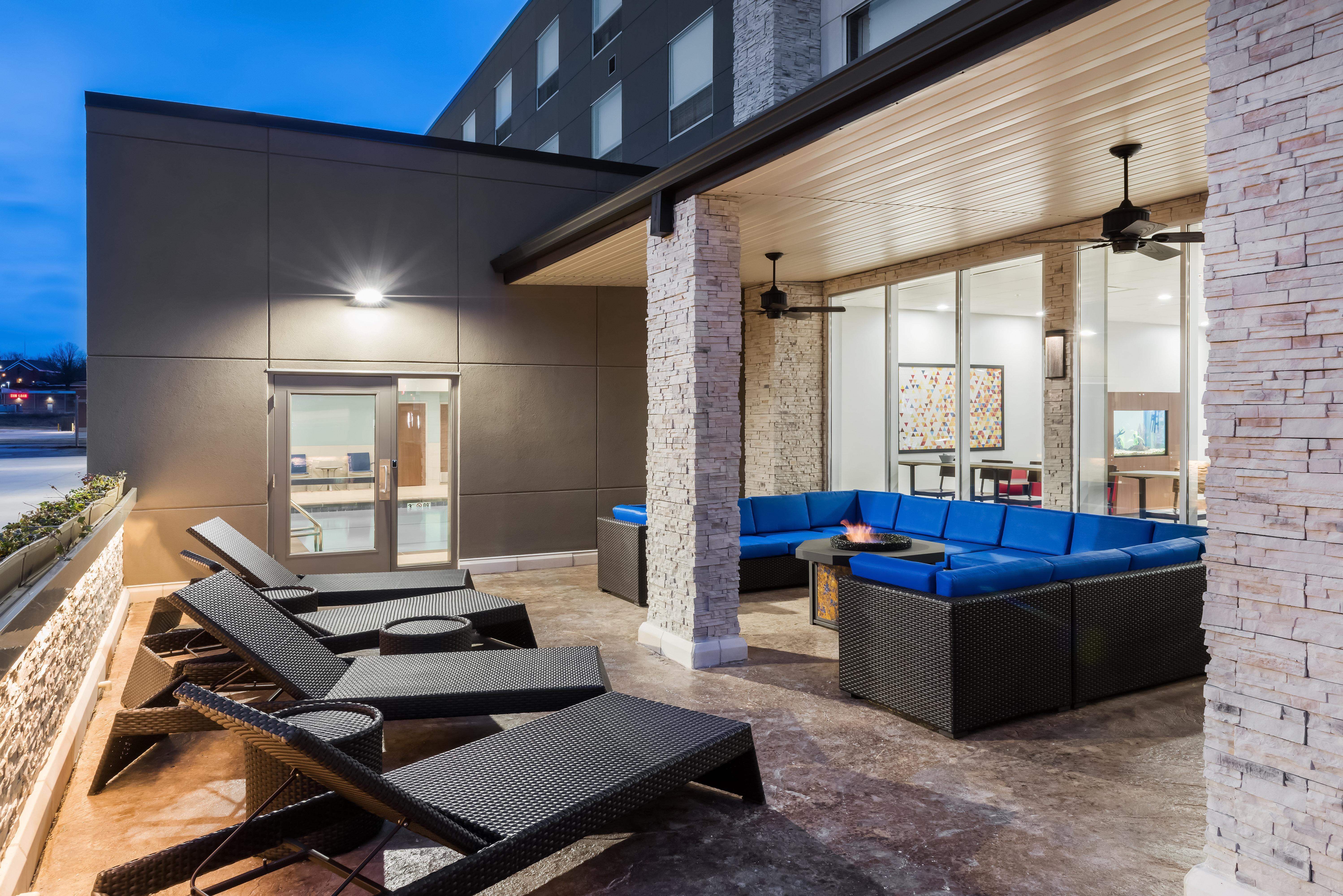 Holiday Inn Express & Suites West Plains Southwest By Ihg Exterior foto